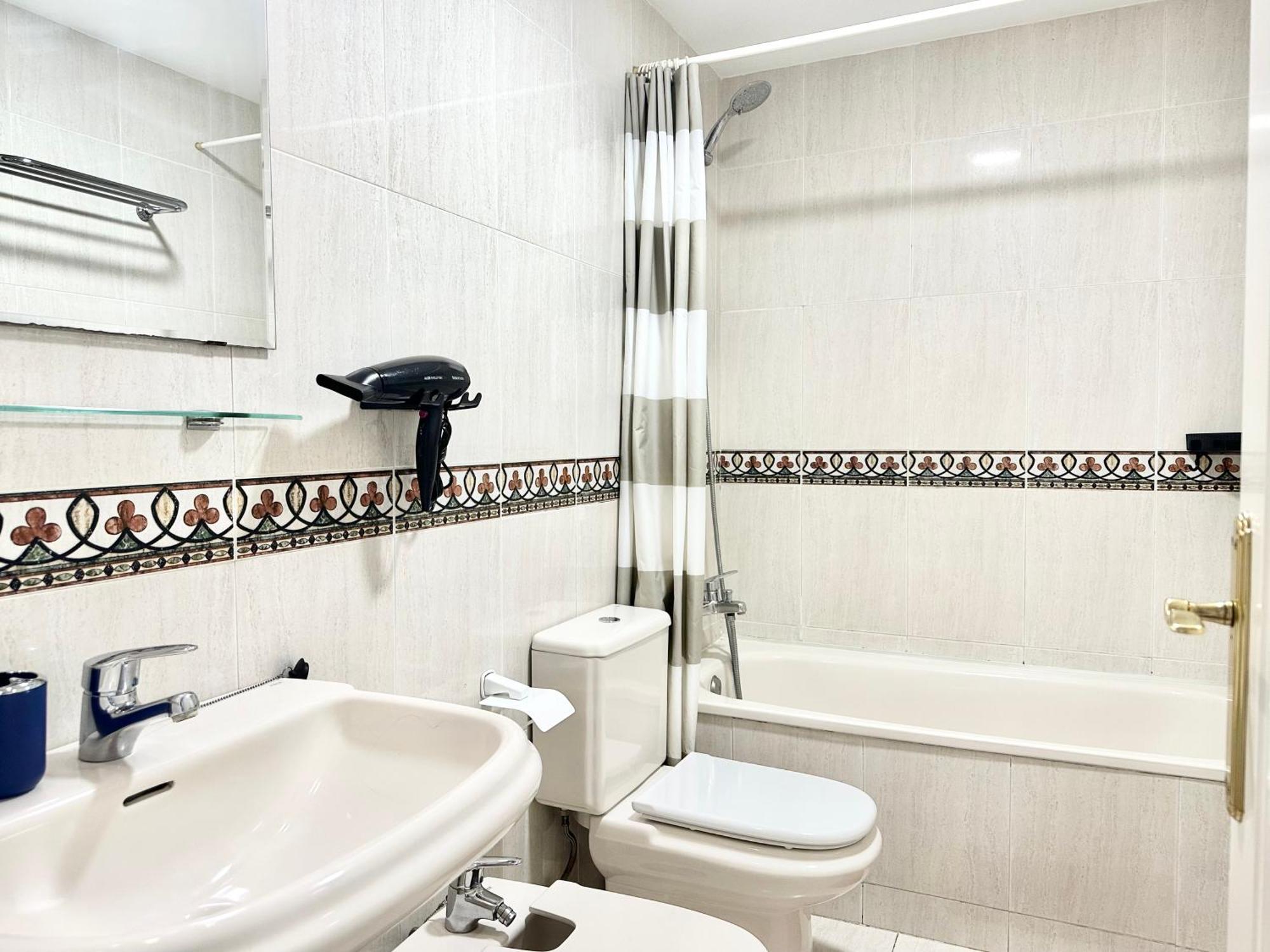Costa Del Sol Seaside Studio - 5 Mins From Beach Fuengirola Exterior photo